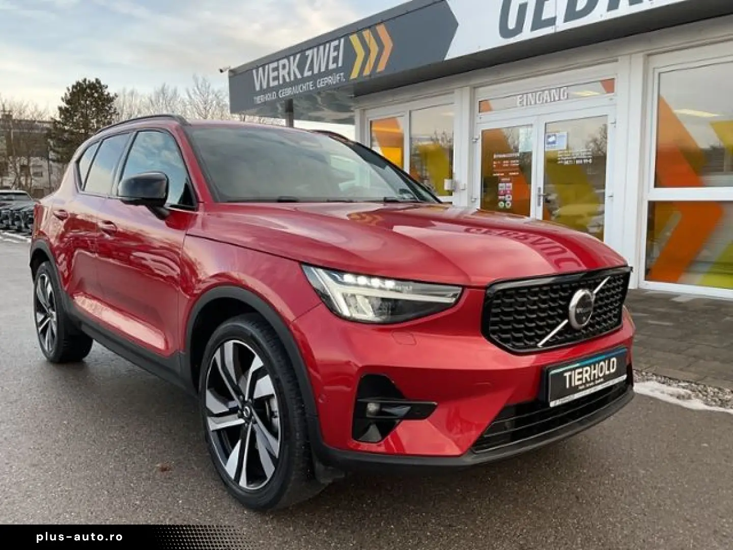 VOLVO XC40 B4 Ultimate Dark