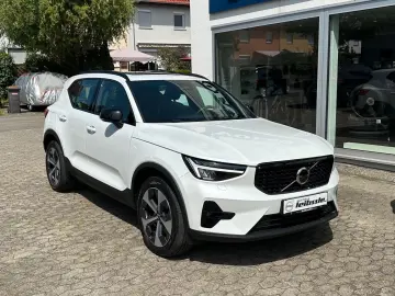 VOLVO XC40 B5 Ultimate Dark AWD