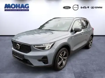 VOLVO XC40 B4 AWD Plus Dark