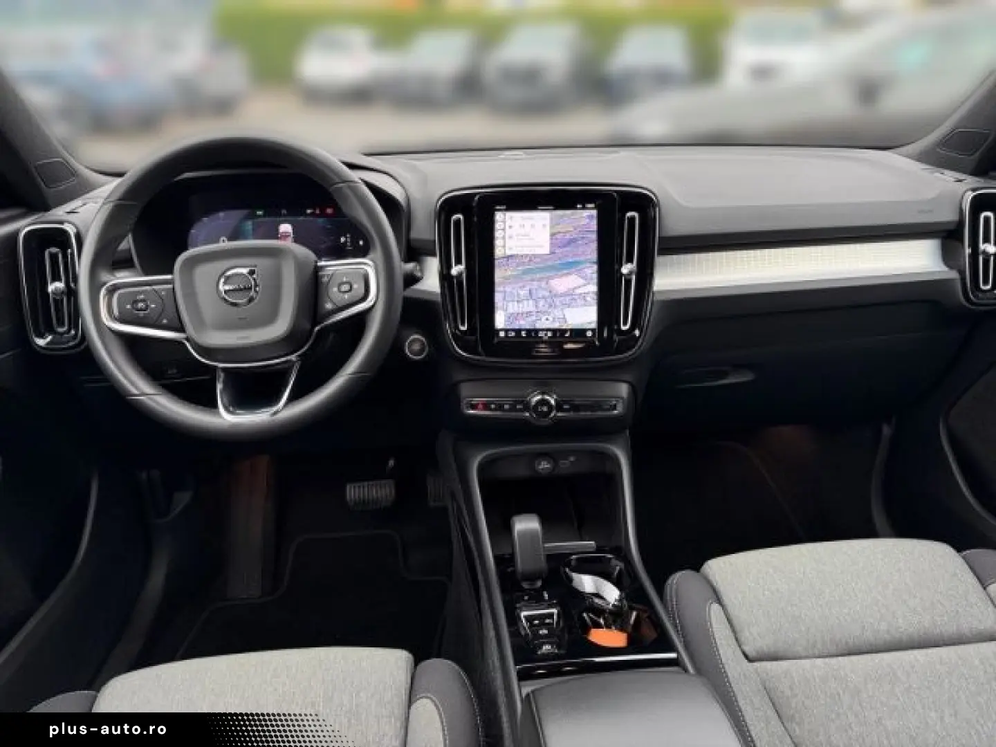 VOLVO XC40 B4 AWD Plus Dark