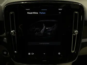 VOLVO XC40 B5 Ultimate Bright AWD