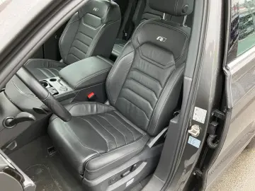 VW Touareg 3.0 V6 TDI DSG R-Line 4Motion Leder Navi