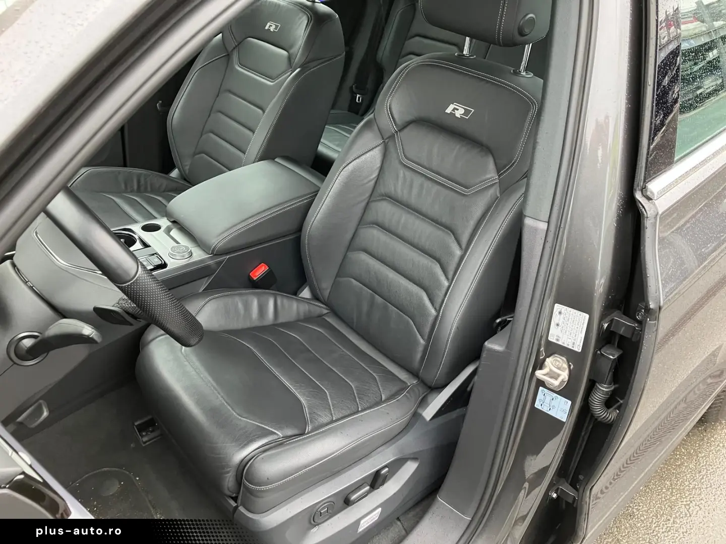 VW Touareg 3.0 V6 TDI DSG R-Line 4Motion Leder Navi