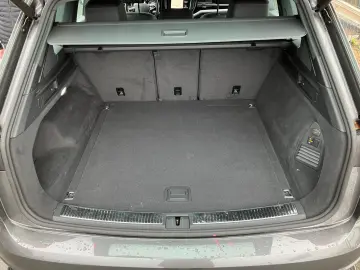 VW Touareg 3.0 V6 TDI DSG R-Line 4Motion Leder Navi