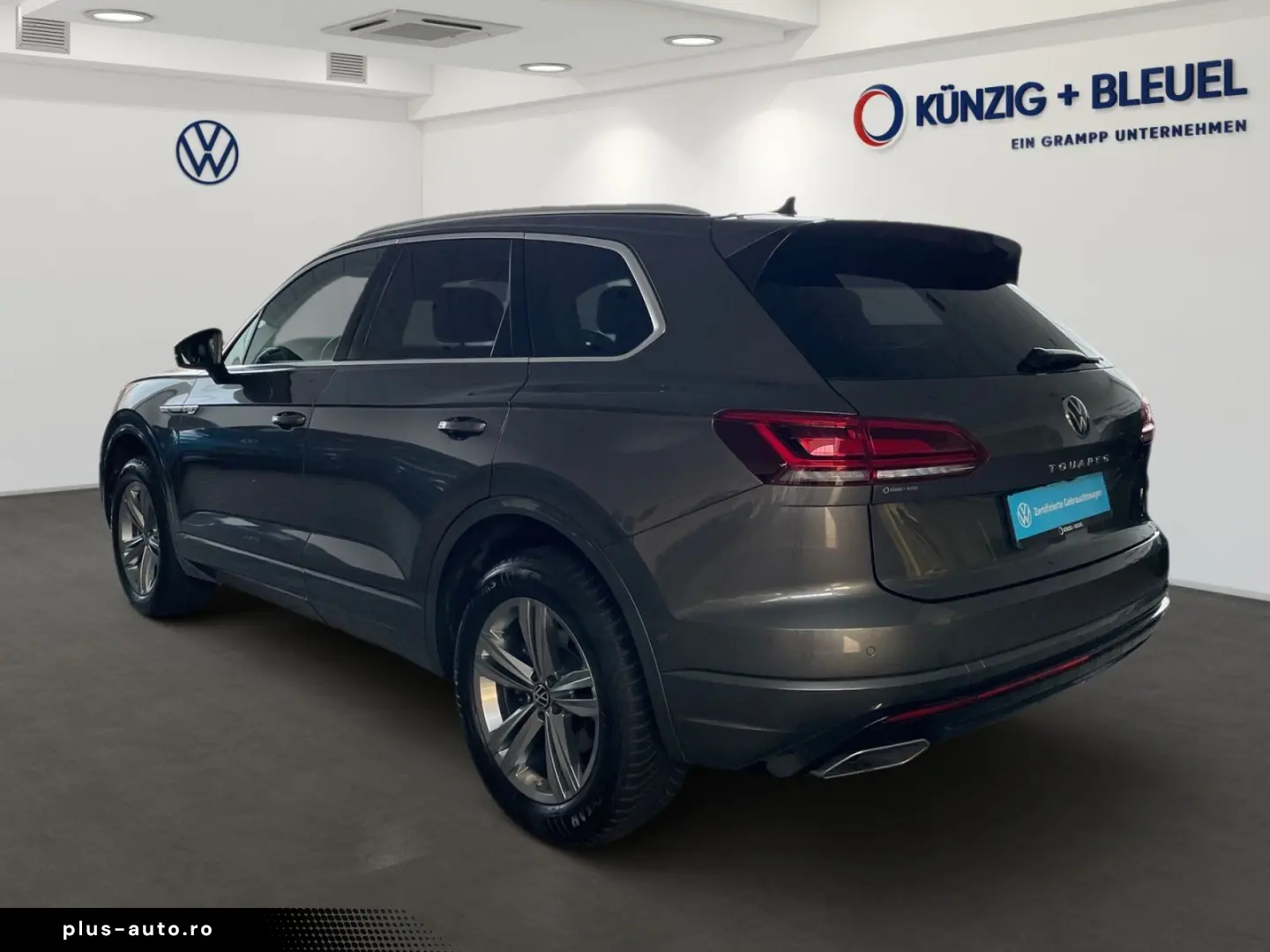 VW Touareg Elegance 3.0TDI  R-LINE AHK LUFT