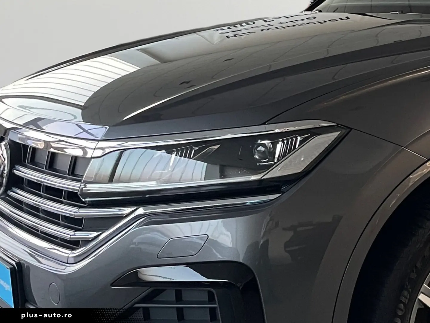 VW Touareg Elegance 3.0TDI  R-LINE AHK LUFT