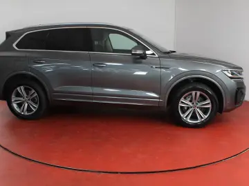 VW Touareg R-Line 3.0TDI 629 -ohne Anzahlung AHK Lu