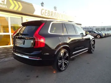 VOLVO XC90 T8 Ultimate Bright Plug