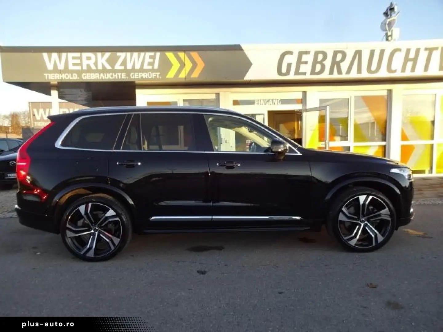 VOLVO XC90 T8 Ultimate Bright Plug