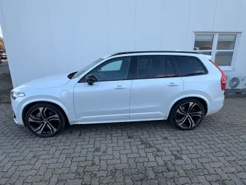 VOLVO XC90 T8 AWD Ultimate Dark