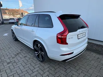 VOLVO XC90 T8 AWD Ultimate Dark