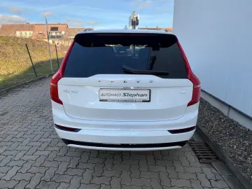 VOLVO XC90 T8 AWD Ultimate Dark