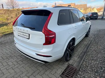 VOLVO XC90 T8 AWD Ultimate Dark