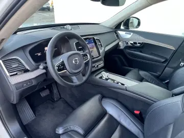 VOLVO XC90 T8 AWD Ultimate Dark