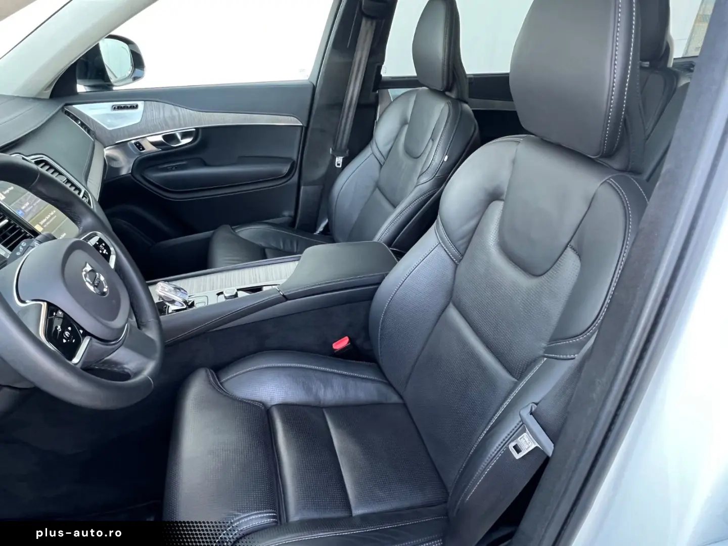 VOLVO XC90 T8 AWD Ultimate Dark