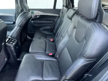 VOLVO XC90 T8 AWD Ultimate Dark