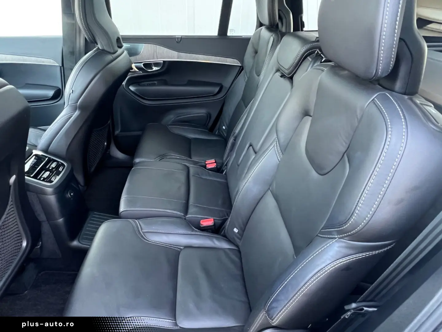 VOLVO XC90 T8 AWD Ultimate Dark