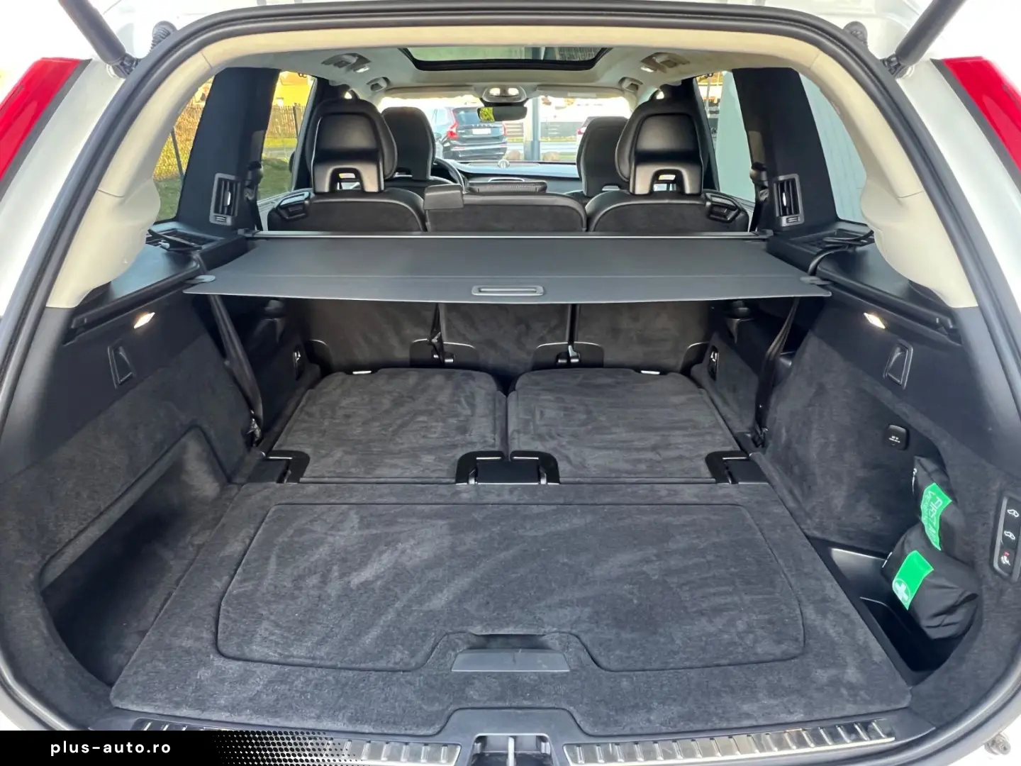 VOLVO XC90 T8 AWD Ultimate Dark