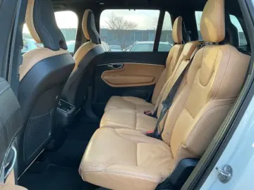 VOLVO XC90 B5 Ultimate Bright