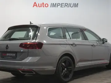 VW Passat Variant Elegance 4Motion ACC MATRIX AHK