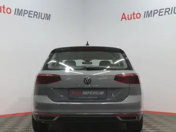 VW Passat Variant Elegance 4Motion ACC MATRIX AHK