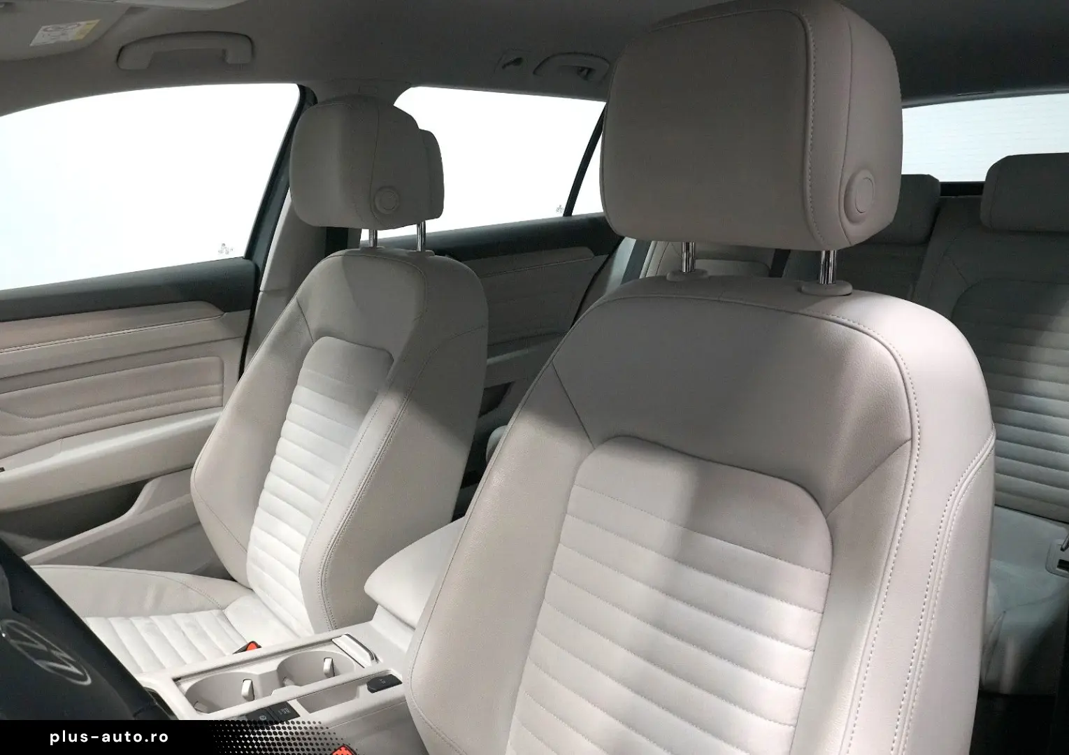 VW Passat Variant Elegance 4Motion ACC MATRIX AHK