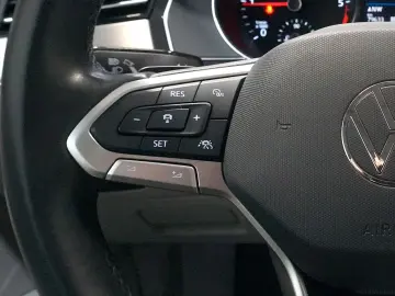 VW Passat Variant Elegance 4Motion ACC MATRIX AHK