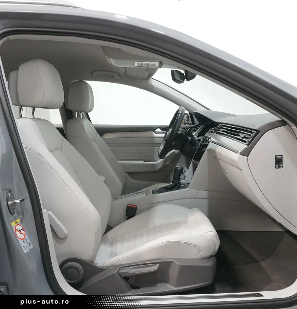 VW Passat Variant Elegance 4Motion ACC MATRIX AHK