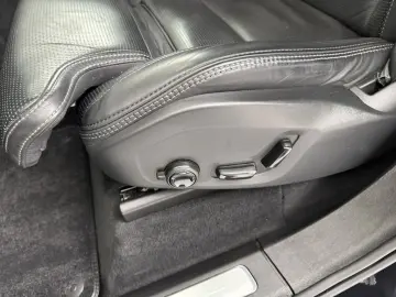 VOLVO XC90 T8 AWD Ultimate Dark