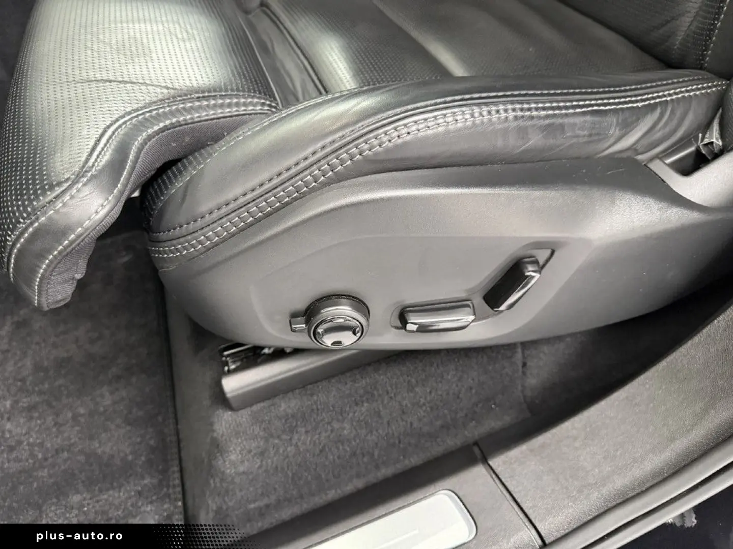 VOLVO XC90 T8 AWD Ultimate Dark