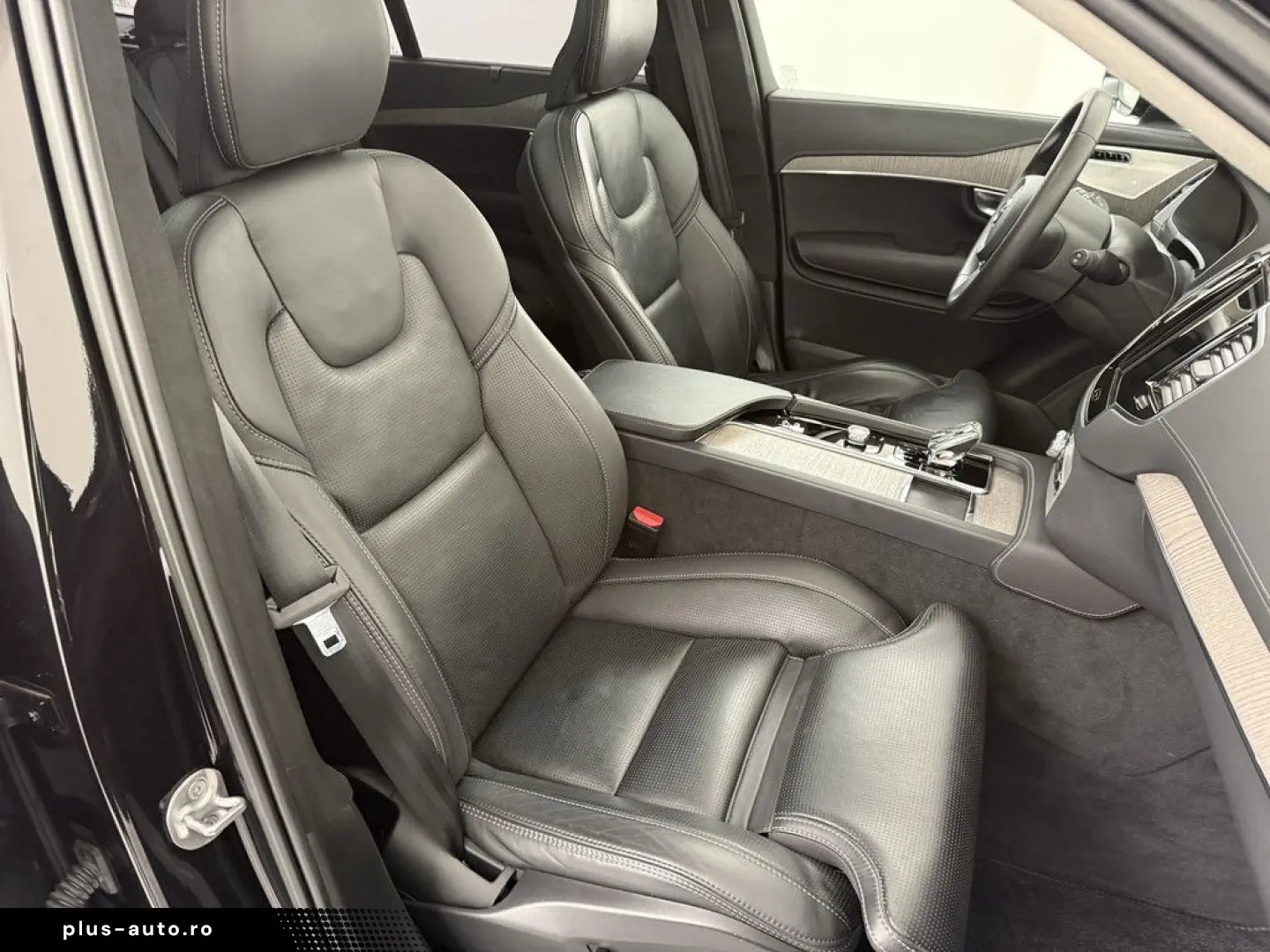 VOLVO XC90 T8 AWD Ultimate Dark