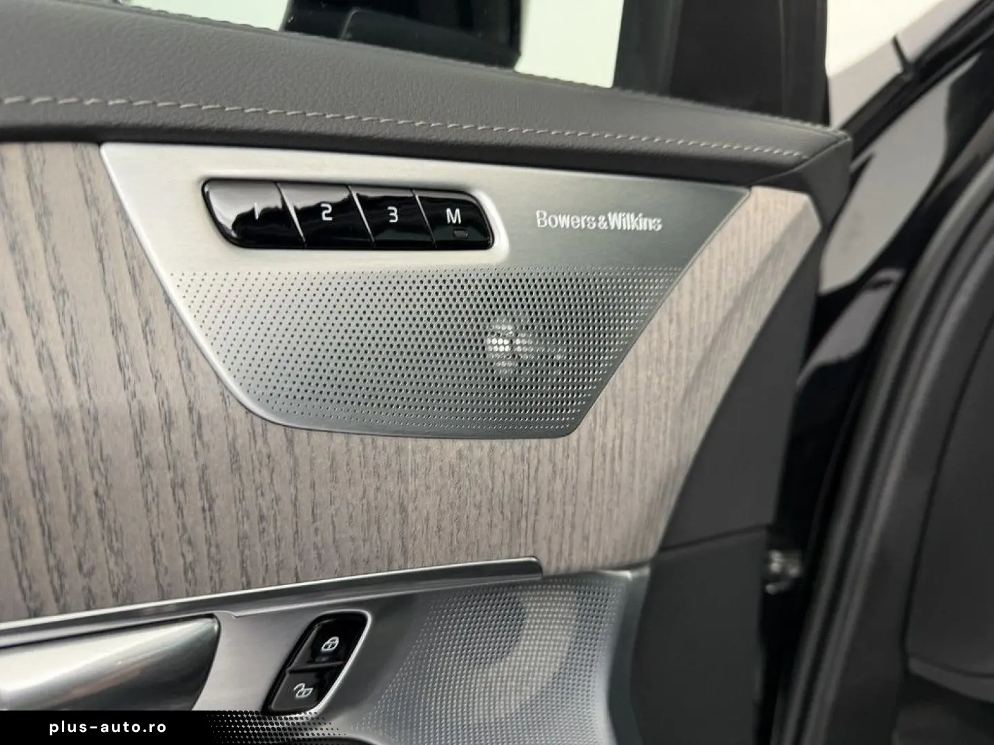 VOLVO XC90 T8 AWD Ultimate Dark