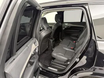 VOLVO XC90 T8 AWD Ultimate Dark