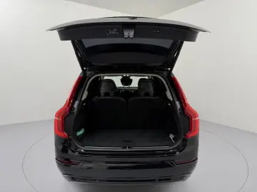 VOLVO XC90 T8 AWD Ultimate Dark