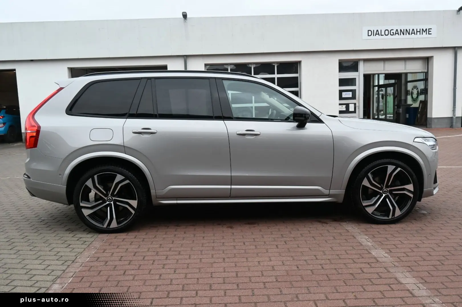 VOLVO XC90 B5 AWD Ultimate Dark
