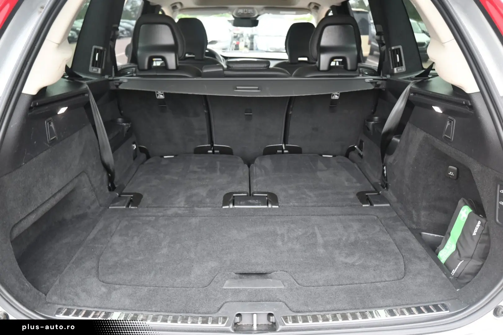 VOLVO XC90 B5 AWD Ultimate Dark