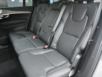 VOLVO XC90 B5 AWD Ultimate Dark