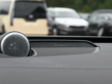 VOLVO B5 AWD Ultimate Dark