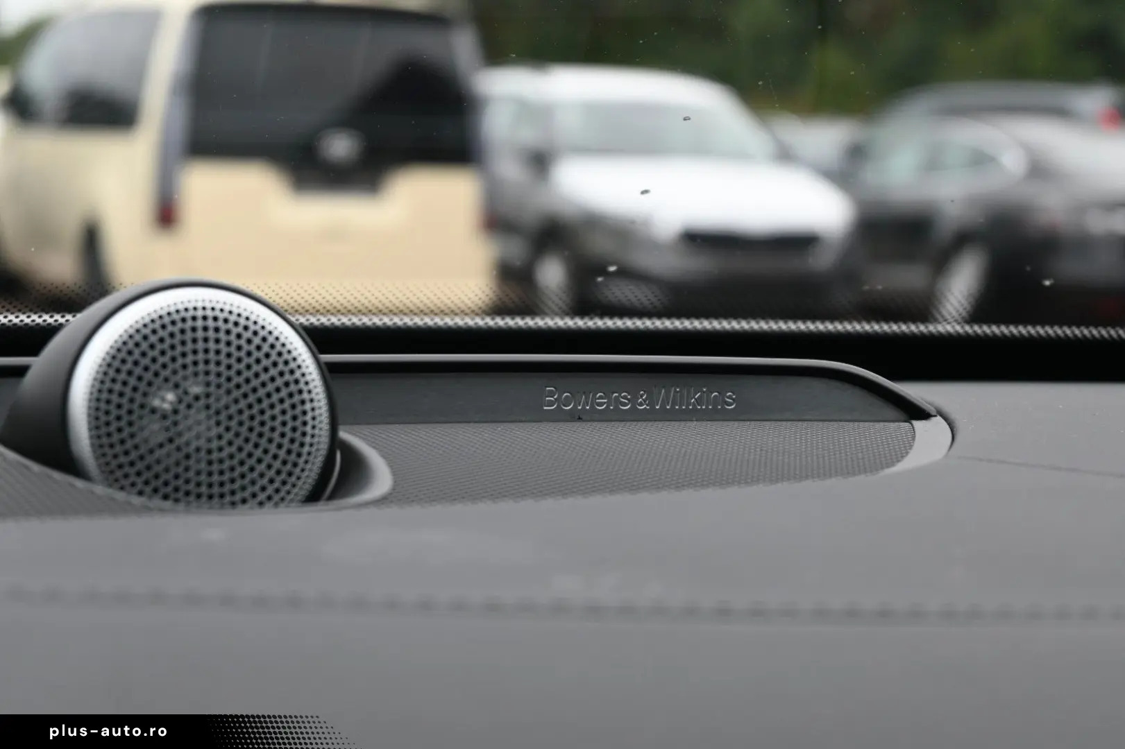 VOLVO B5 AWD Ultimate Dark