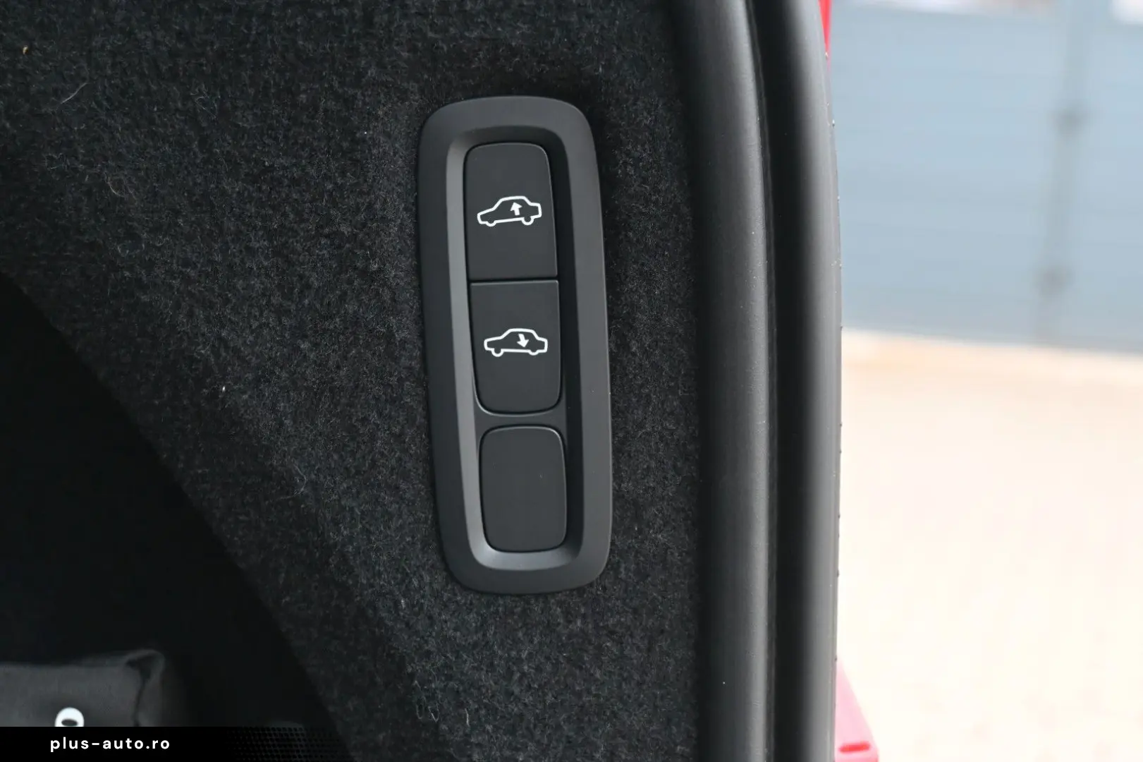 VOLVO B5 AWD Ultimate Dark