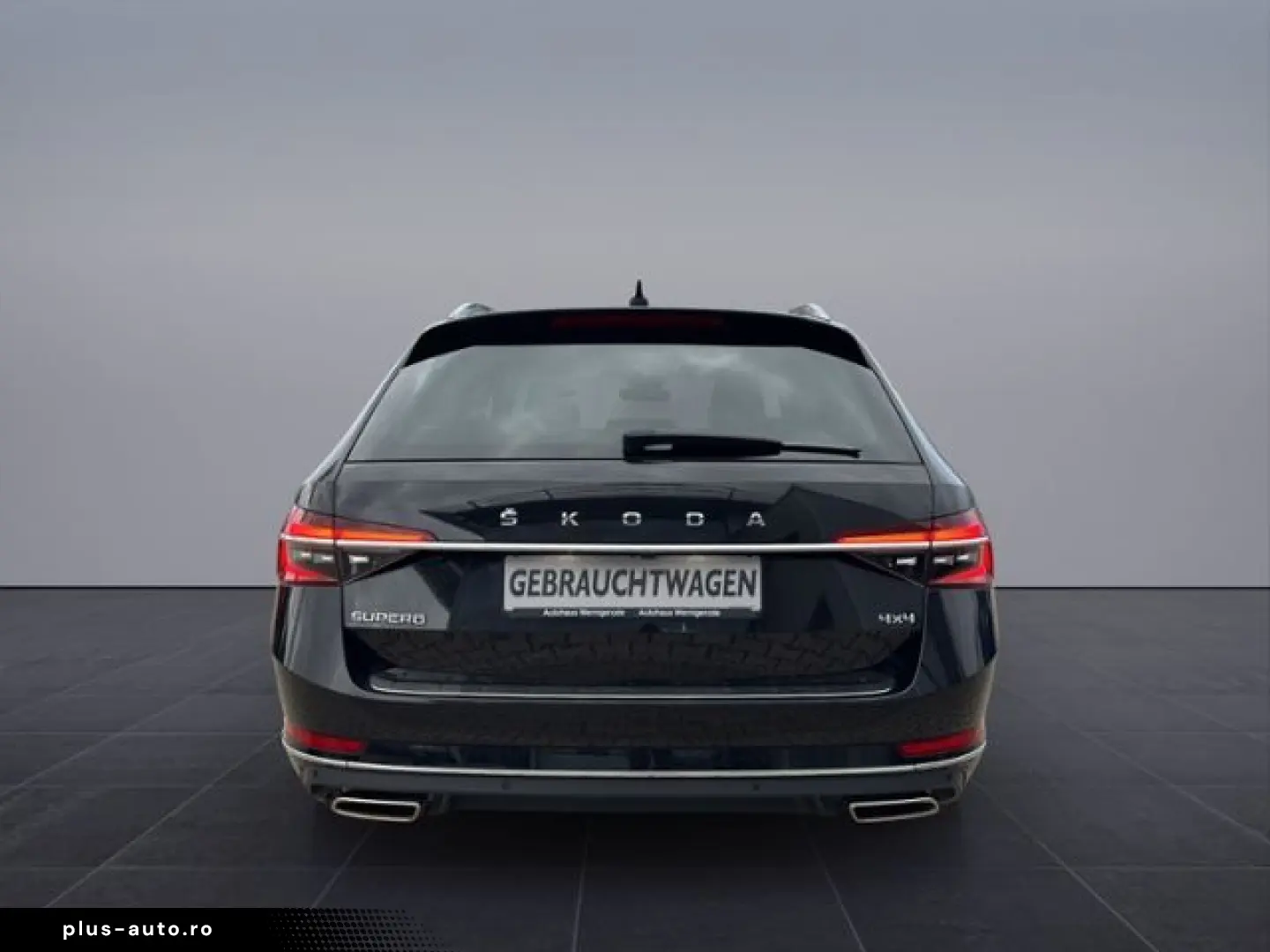 SKODA Superb Combi L&K 2.0TSI DSG 4x4  StndHzg DCC Pan