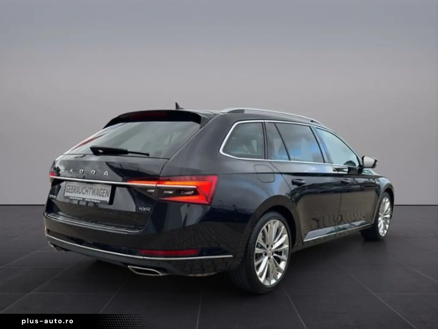 SKODA Superb Combi L&K 2.0TSI DSG 4x4  StndHzg DCC Pan