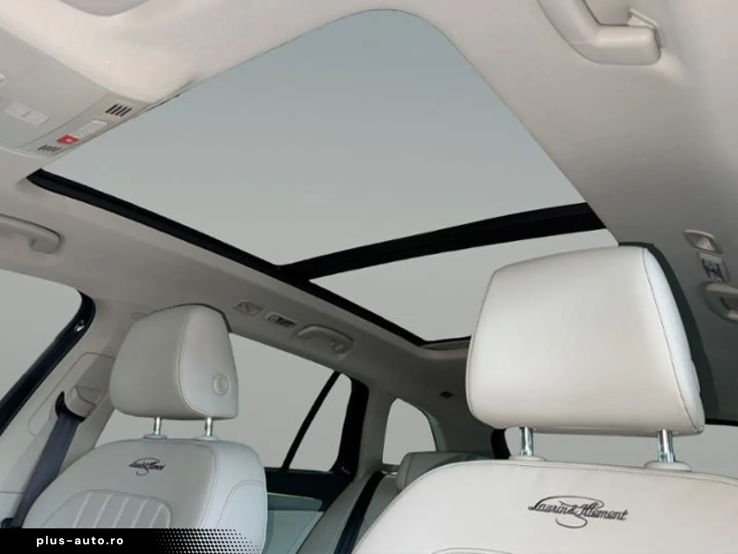 SKODA Superb Combi L&K 2.0TSI DSG 4x4  StndHzg DCC Pan