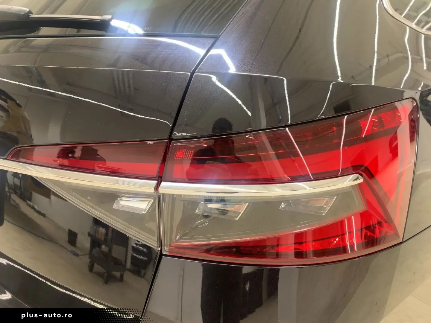 SKODA Superb Combi 2.0 TDI DSG L&K LED NAV ACC RFK AHK