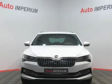 SKODA Superb Combi L&K 4x4 2.0 TSI ACC STDHZ MATRIX