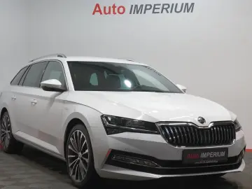 SKODA Superb Combi L&K 4x4 2.0 TSI ACC STDHZ MATRIX