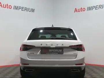 SKODA Superb Combi L&K 4x4 2.0 TSI ACC STDHZ MATRIX