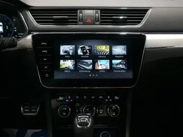 SKODA Superb Combi L&K 4x4 2.0 TSI ACC STDHZ MATRIX