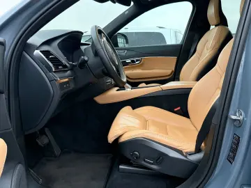 VOLVO XC 90 XC90 Plus Dark Recharge Plug-In Hybrid AWD