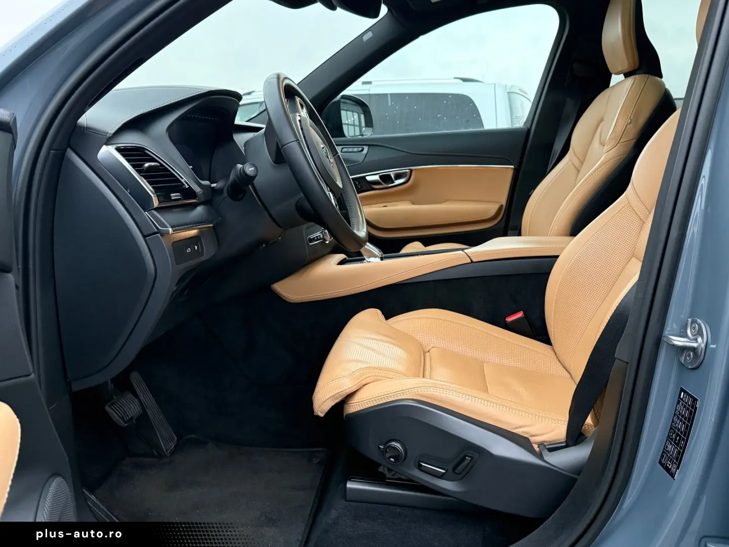 VOLVO XC 90 XC90 Plus Dark Recharge Plug-In Hybrid AWD